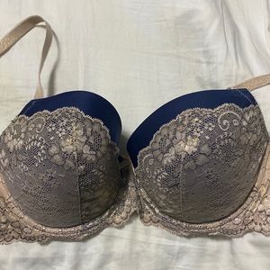 Victoria’s Secret Dream Angels Demi 38D lace bra